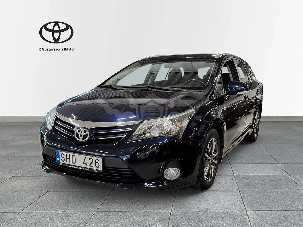 Toyota Avensis 2013