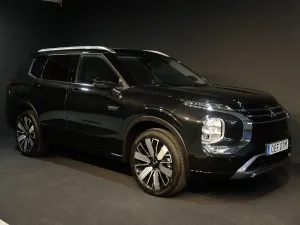 Mitsubishi Outlander 2025