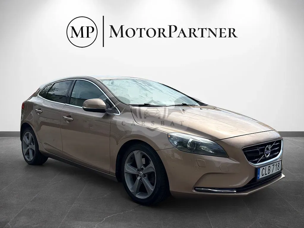 Volvo V40 2013