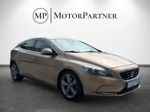 Volvo V40 2014