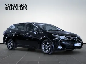 Toyota Avensis 2013