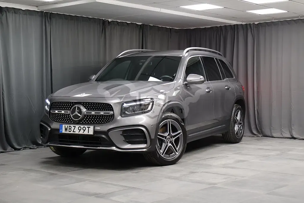 Mercedes-Benz GLB 2025