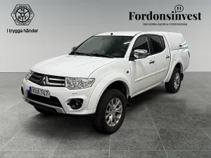 Mitsubishi L200 2015