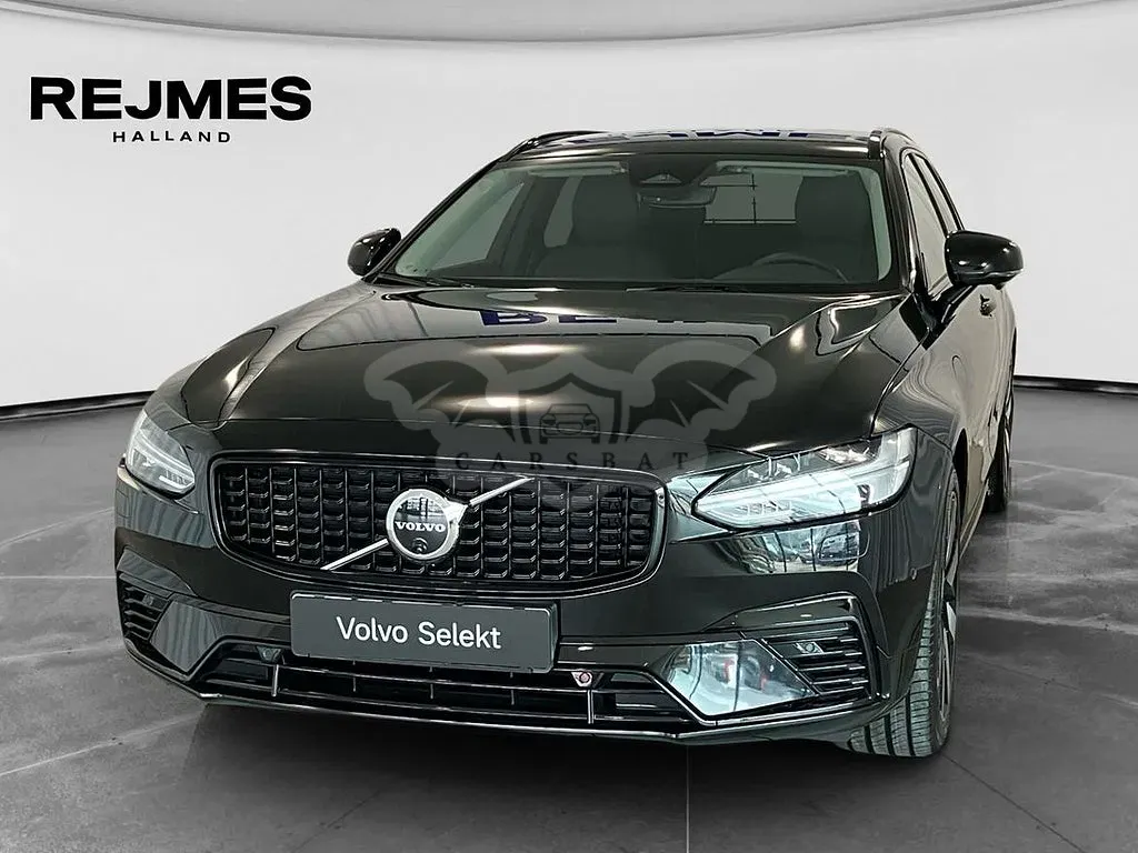 Volvo V90 2025
