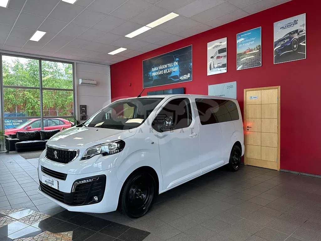 Peugeot Traveller 2022