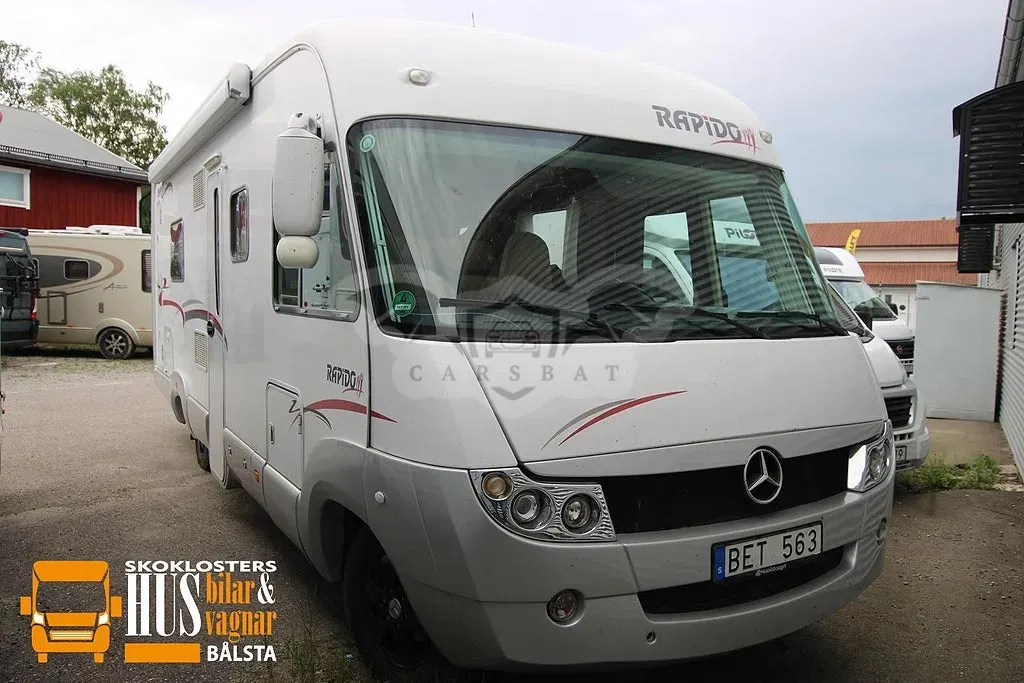 Rapido 906 mercedes 3l 180hk automat taksäng 2008