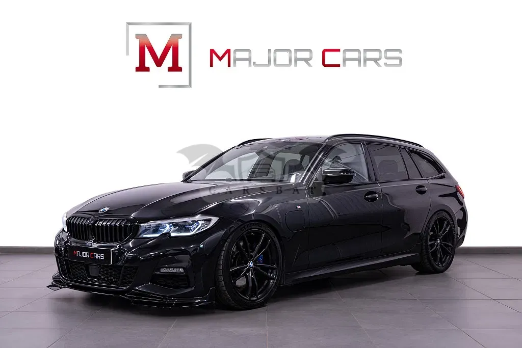 BMW 3 Series 330e 2021
