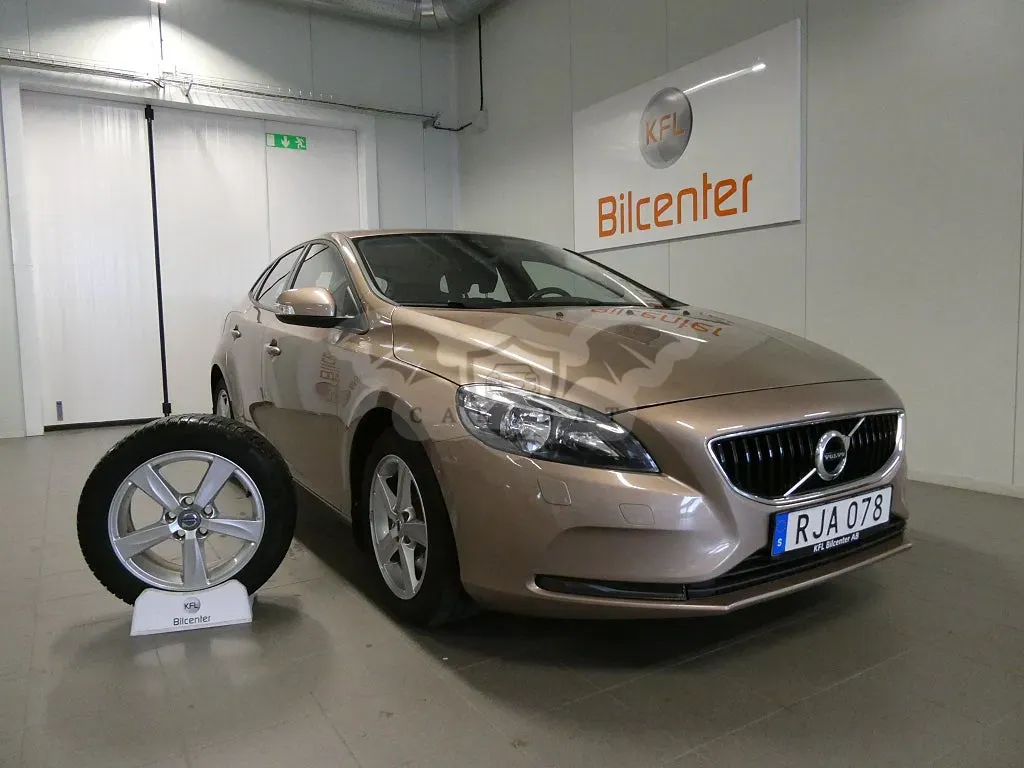 Volvo V40 2016