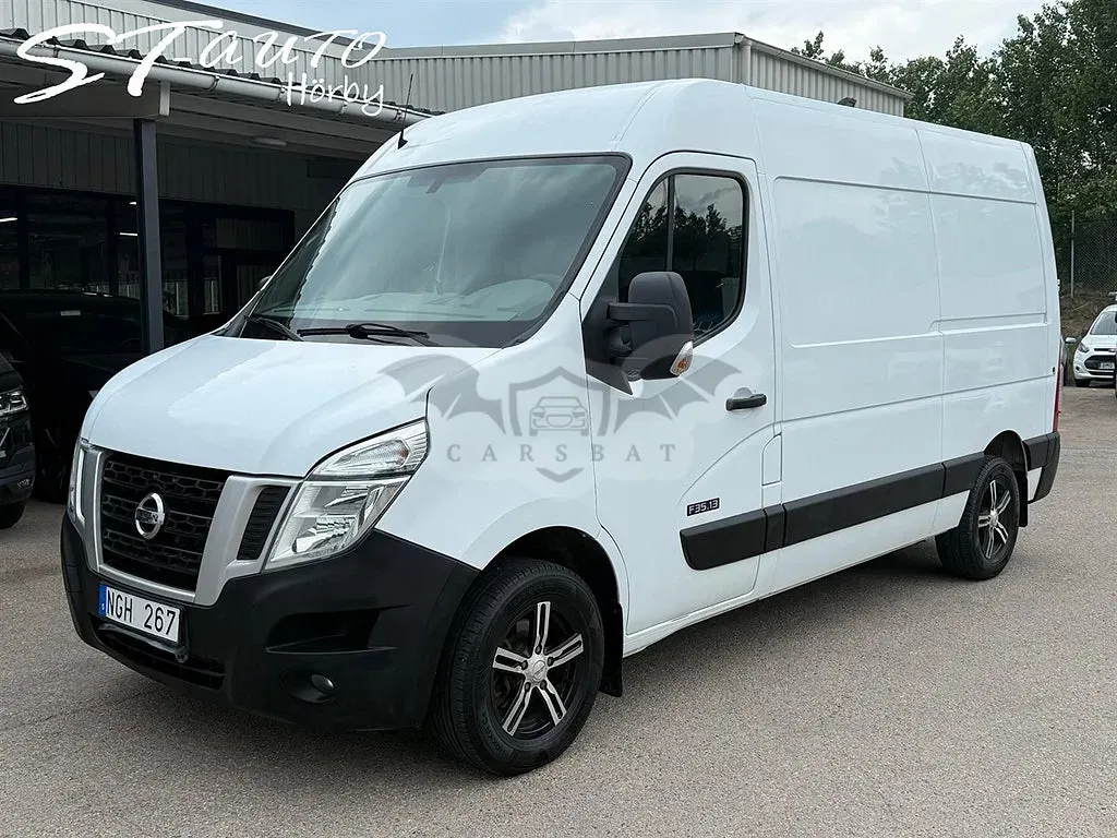 Nissan NV400 2012