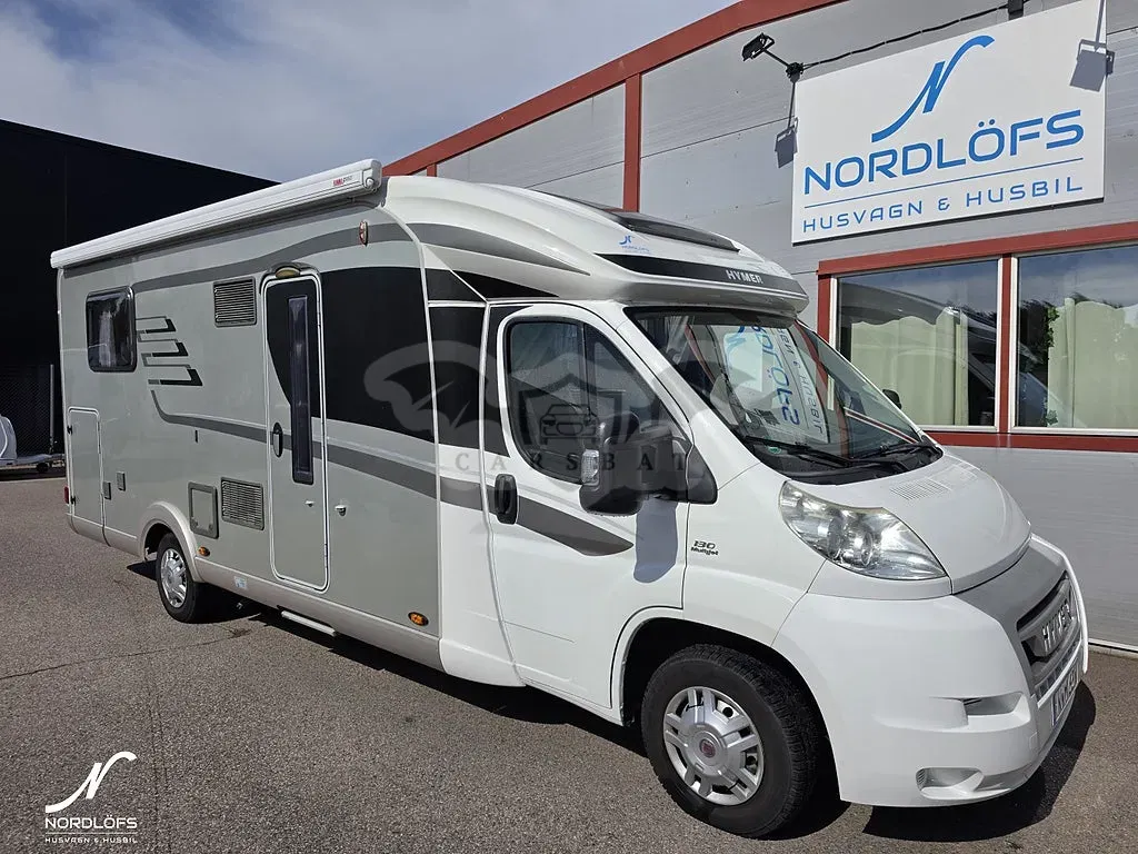 Hymer t 698 cl queenbed - familjebil 2013