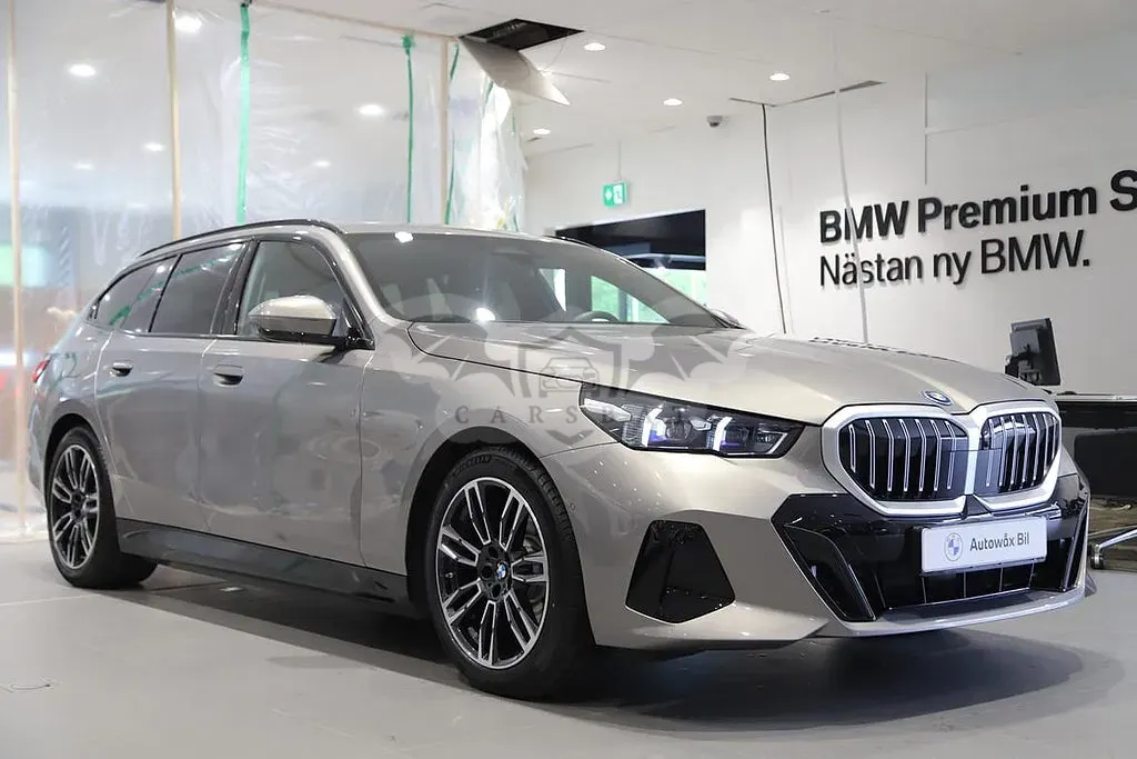 BMW 5 Series 530e 2025