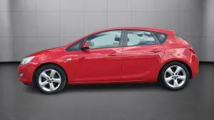 Opel Astra 2011