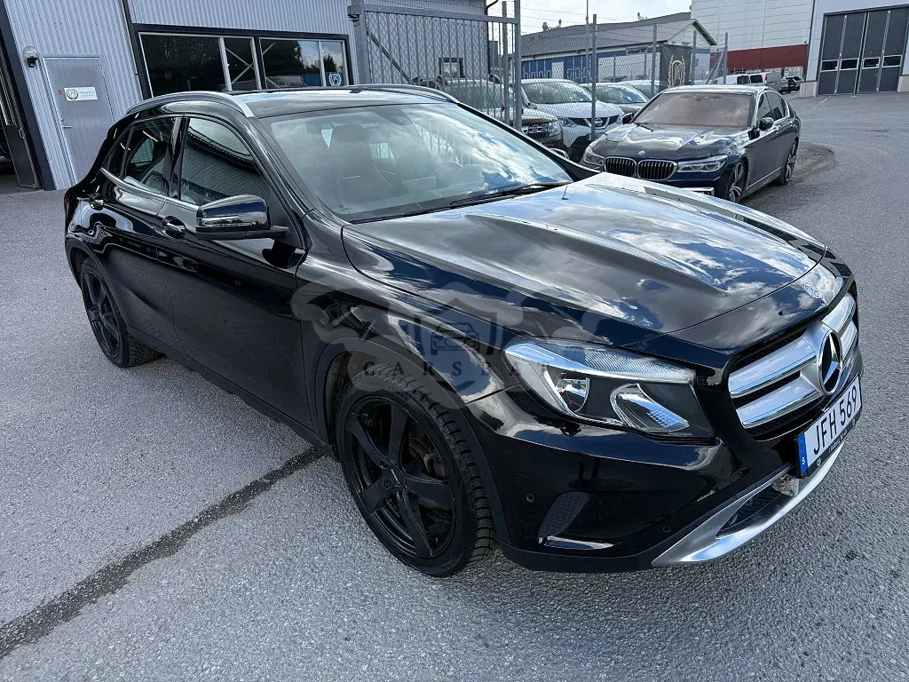 Mercedes-Benz GLA 2014