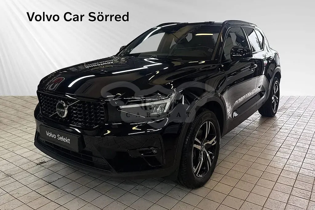 Volvo XC40 2025