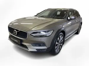 Volvo V90 2022