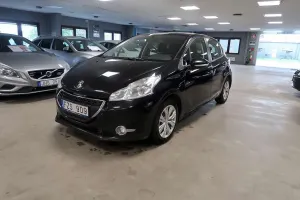 Peugeot 208 2012
