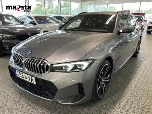 BMW 3 Series 330 2022