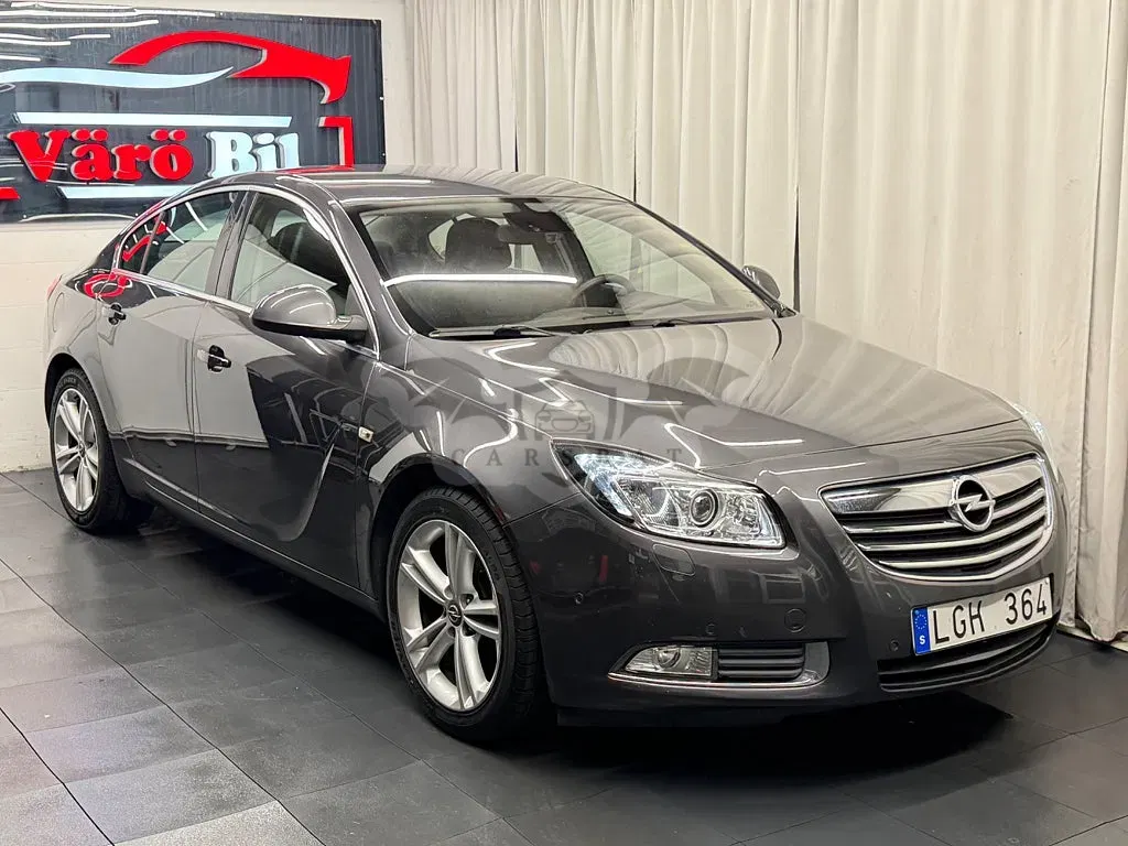 Opel Insignia 2011