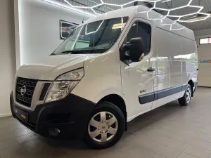 Nissan NV400 2013