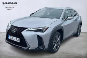 Lexus UX 2025