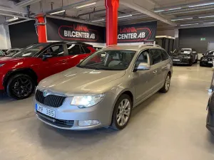 Skoda Superb 2011