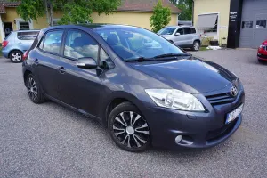 Toyota Auris 2010