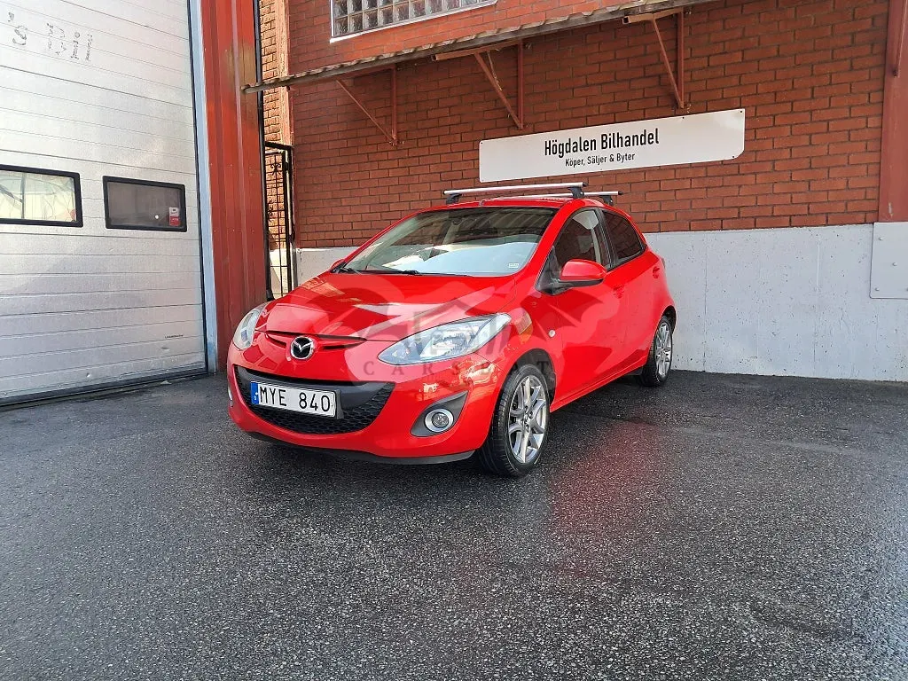Mazda 2 2012