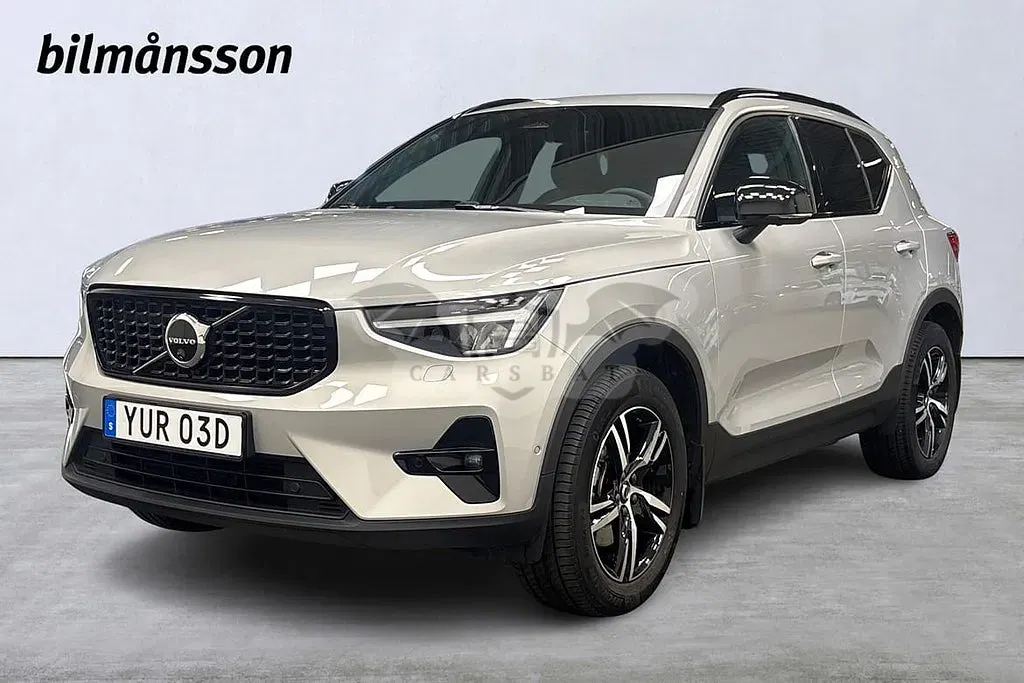 Volvo XC40 2025