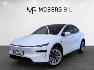 Tesla Model Y 2025