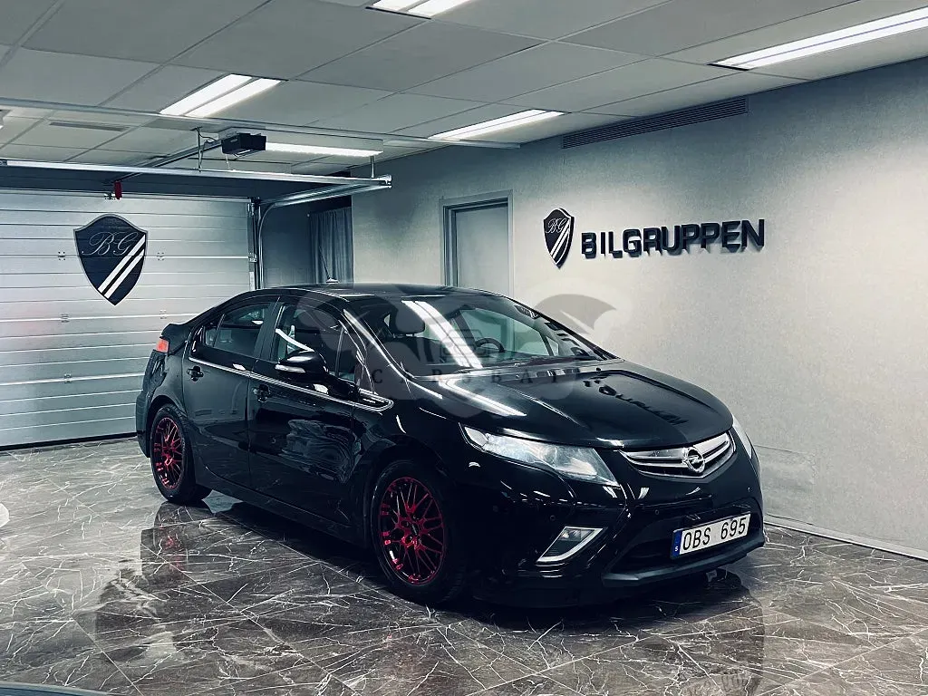 Opel Ampera 2012