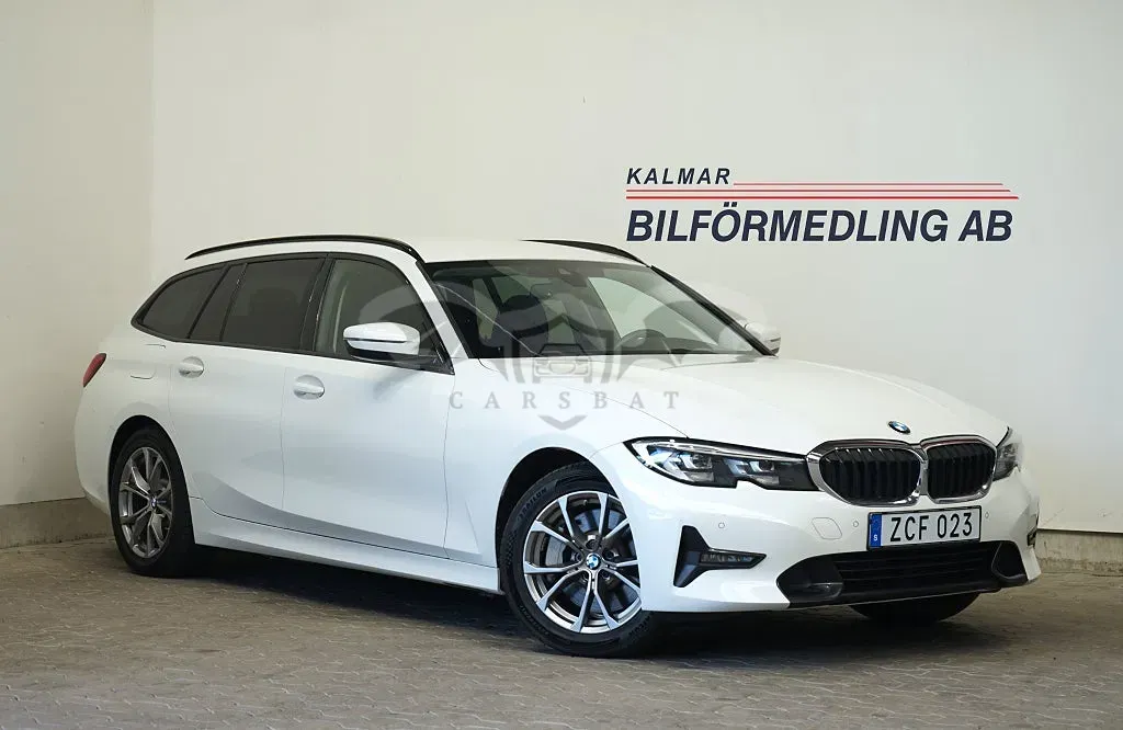 BMW 3 Series 330e 2021