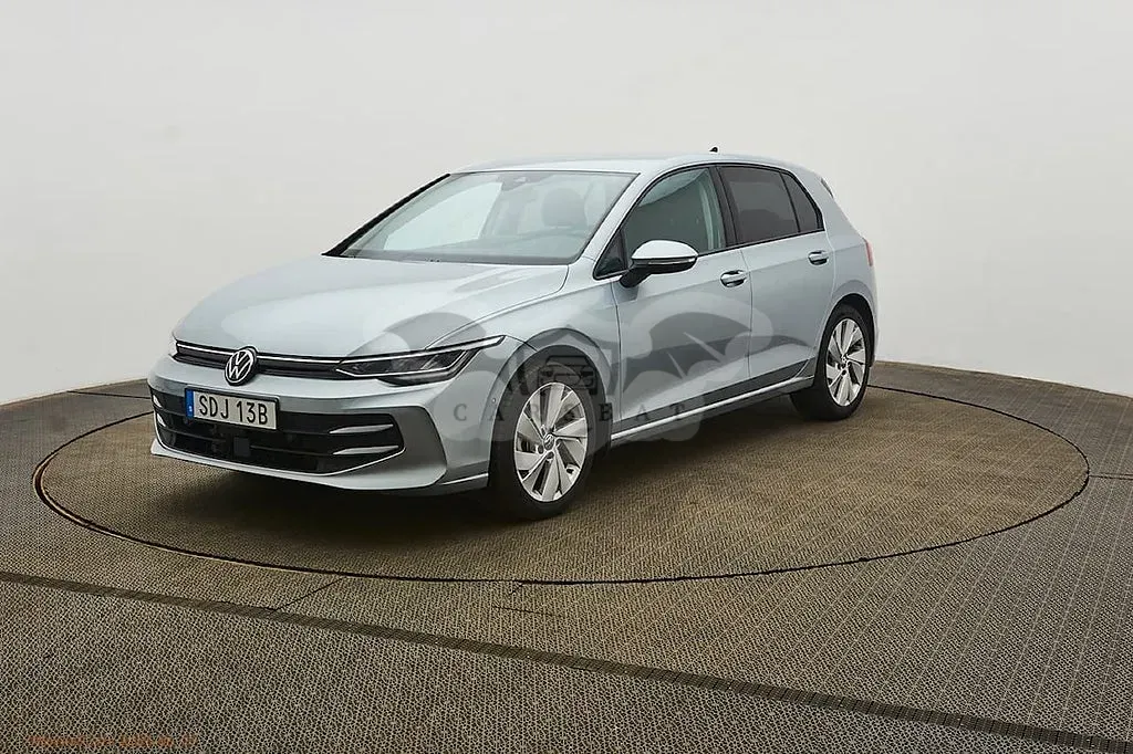 Volkswagen Golf 2025
