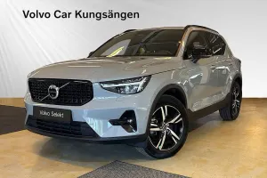 Volvo XC40 2025