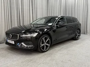 Volvo V60 2023