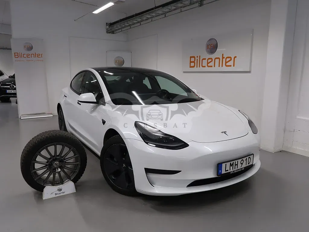 Tesla Model 3 2021