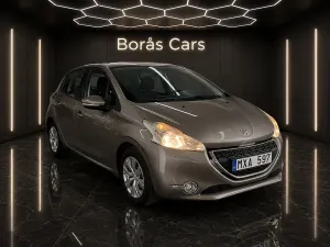 Peugeot 208 2012