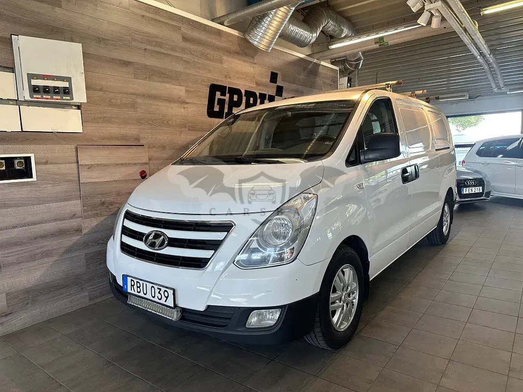 Hyundai H1 2016