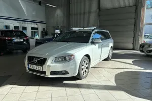 Volvo V70 2011