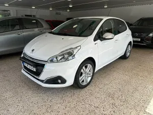 Peugeot 208 2016