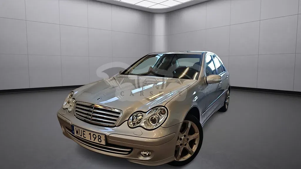 Mercedes-Benz C 2005