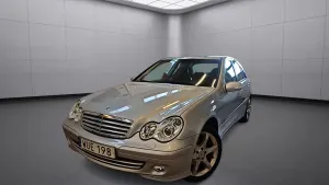 Mercedes-Benz C 2005
