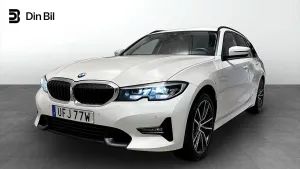 BMW 3 Series 330e 2021