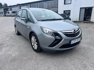 Opel Zafira 2015