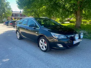 Opel Astra 2012