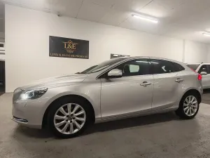 Volvo V40 2015