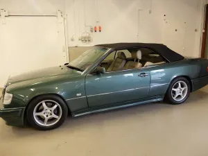 Mercedes-Benz 300 1993