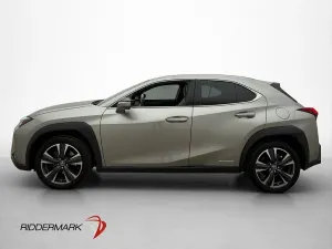 Lexus UX 2021