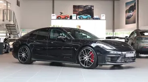 Porsche Panamera 2023