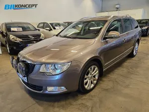 Skoda Superb 2011