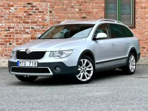 Skoda Superb 2012